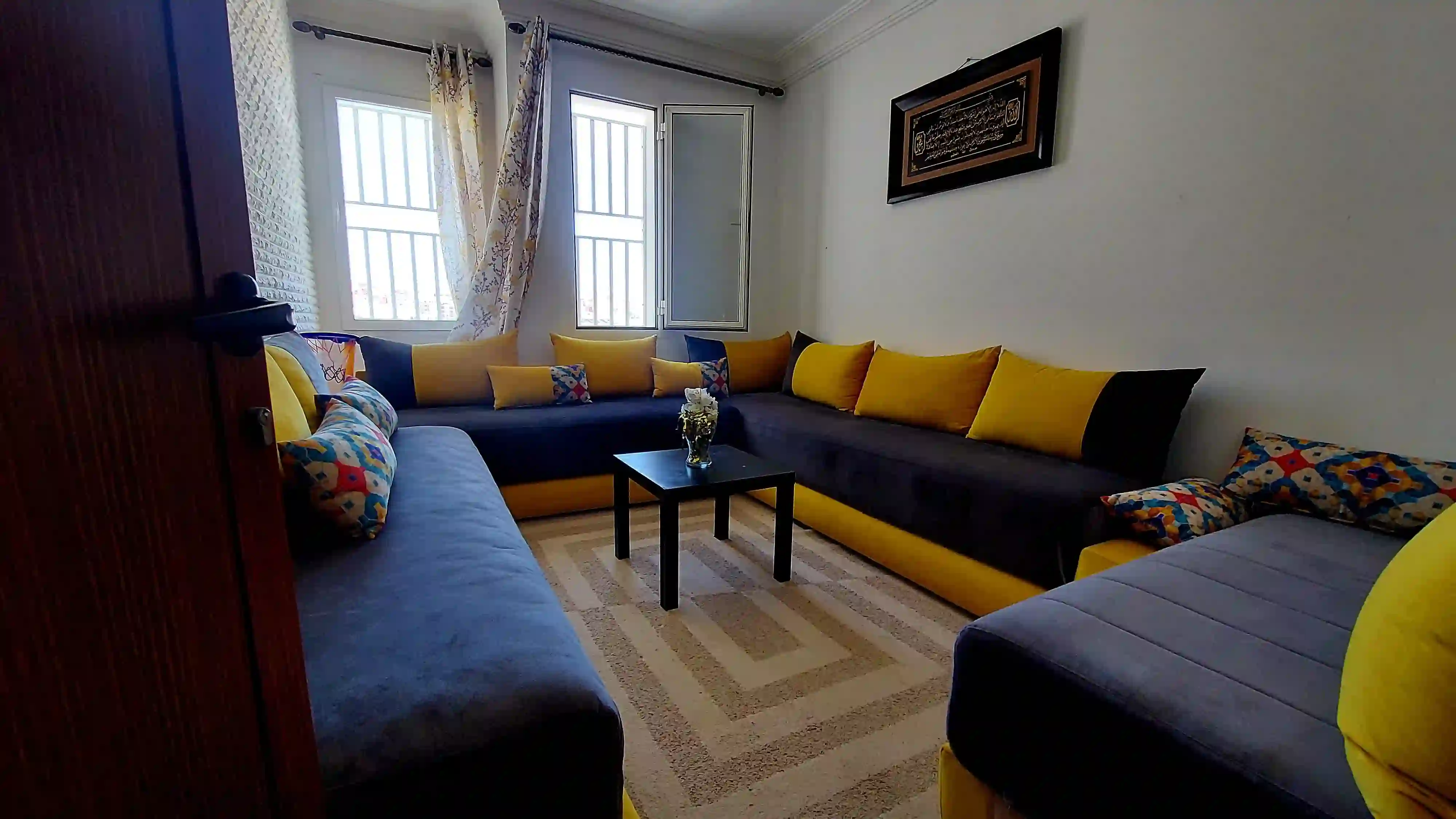 Bel appartement à louer à Fnideq, situé au troisième étage d'une résidence calme Bel appartement à louer à Fnideq, situé au troisième étage d'une résidence calme