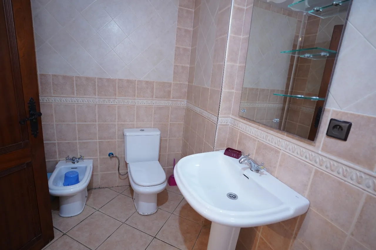 Appartement à louer dans une résidence fermée 2 chambres, d'un salon Appartement à louer dans une résidence fermée 2 chambres, d'un salon