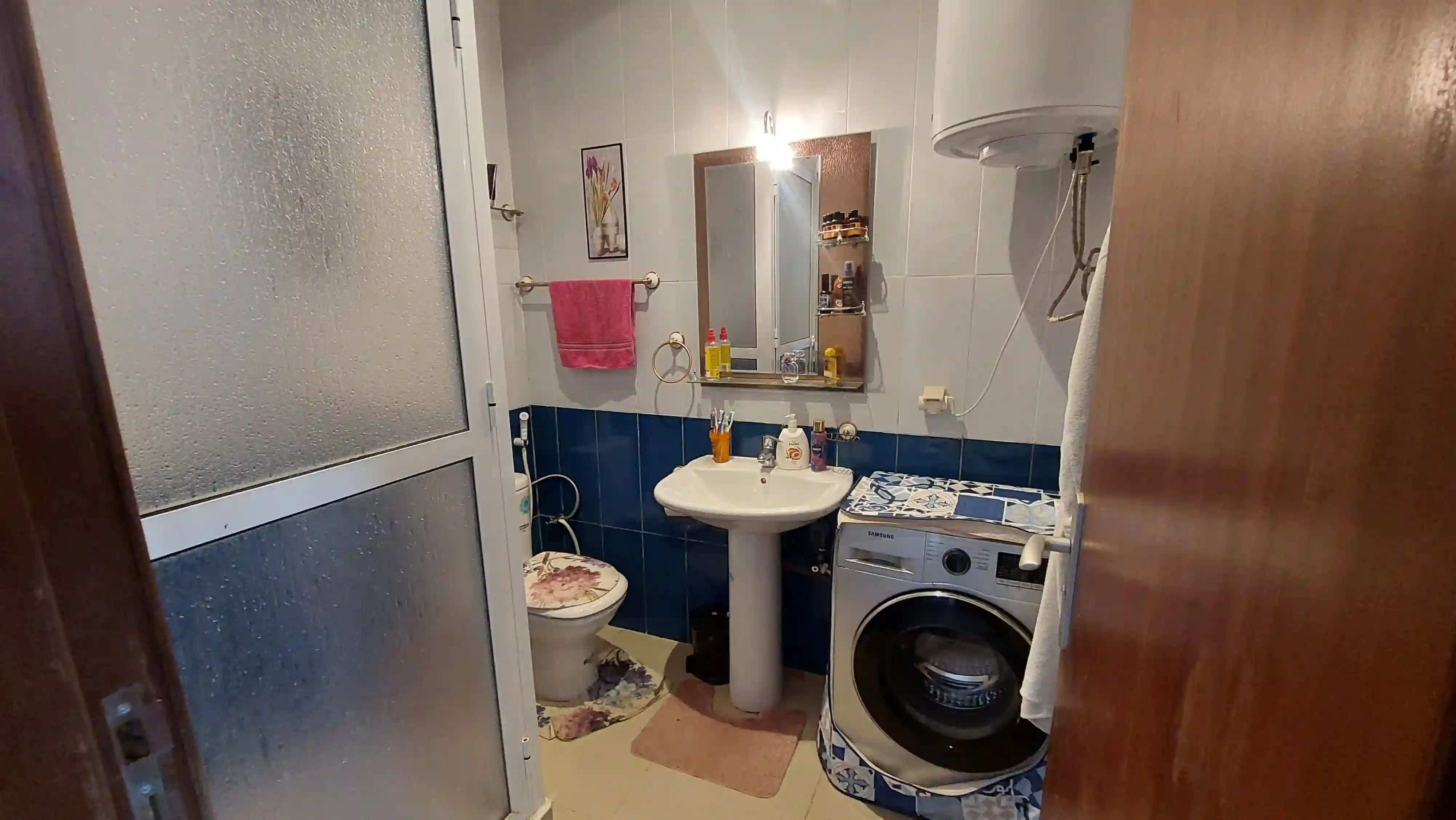 Bel appartement à louer à Fnideq, situé au troisième étage d'une résidence calme Bel appartement à louer à Fnideq, situé au troisième étage d'une résidence calme