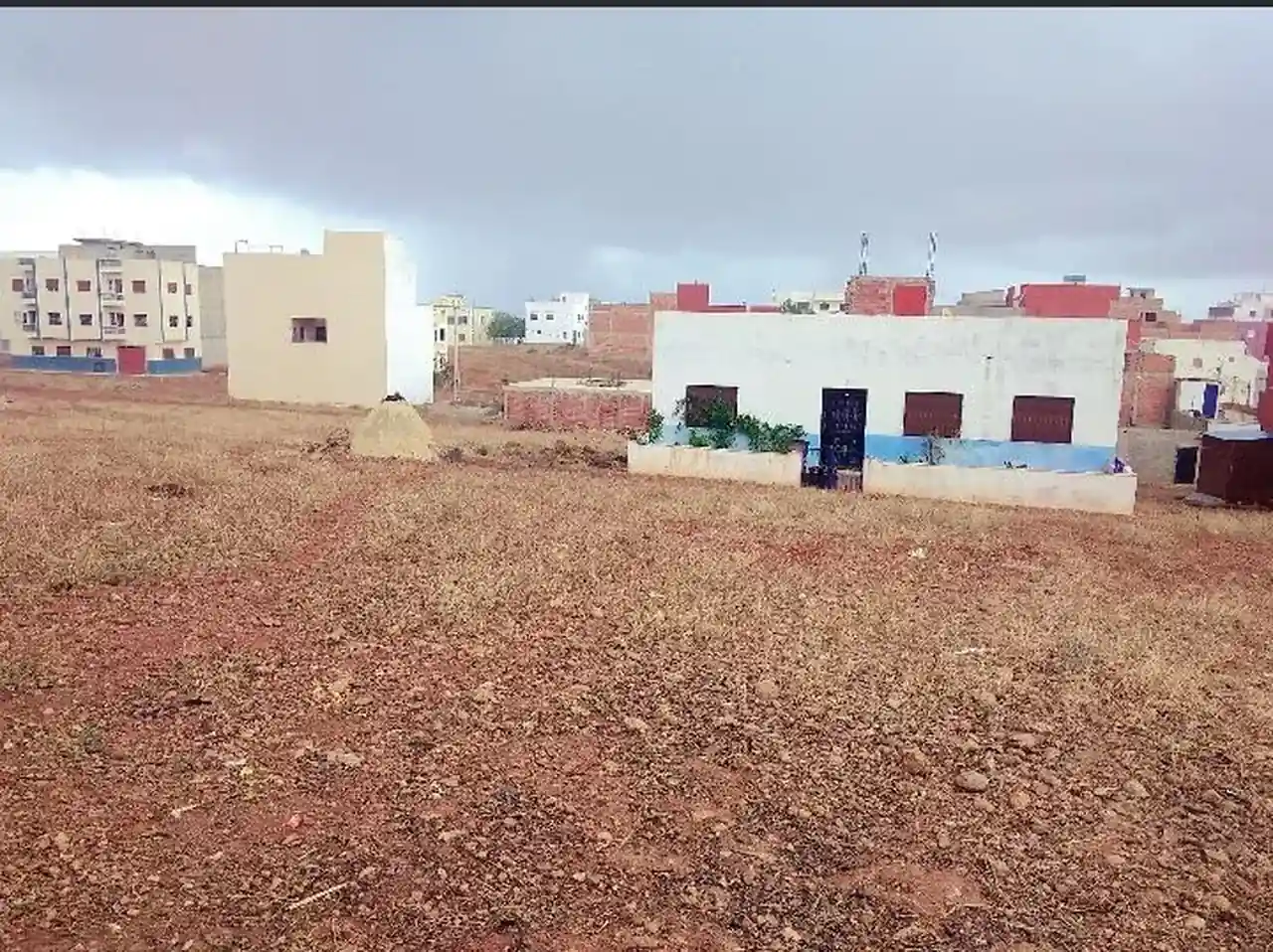 Terrain à vendre dans la ville de ouedlaou , portefeuille, 322 mètres Terrain à vendre dans la ville de ouedlaou , portefeuille, 322 mètres
