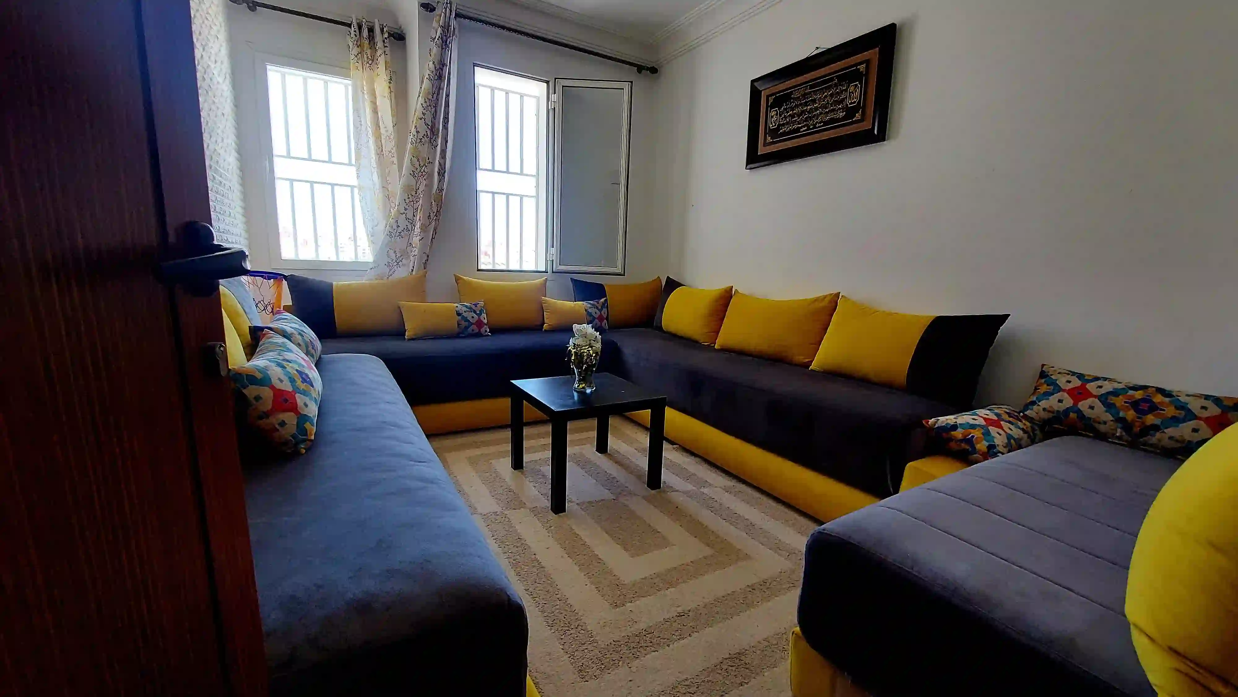 Bel appartement à louer à Fnideq, situé au troisième étage d'une résidence calme Bel appartement à louer à Fnideq, situé au troisième étage d'une résidence calme
