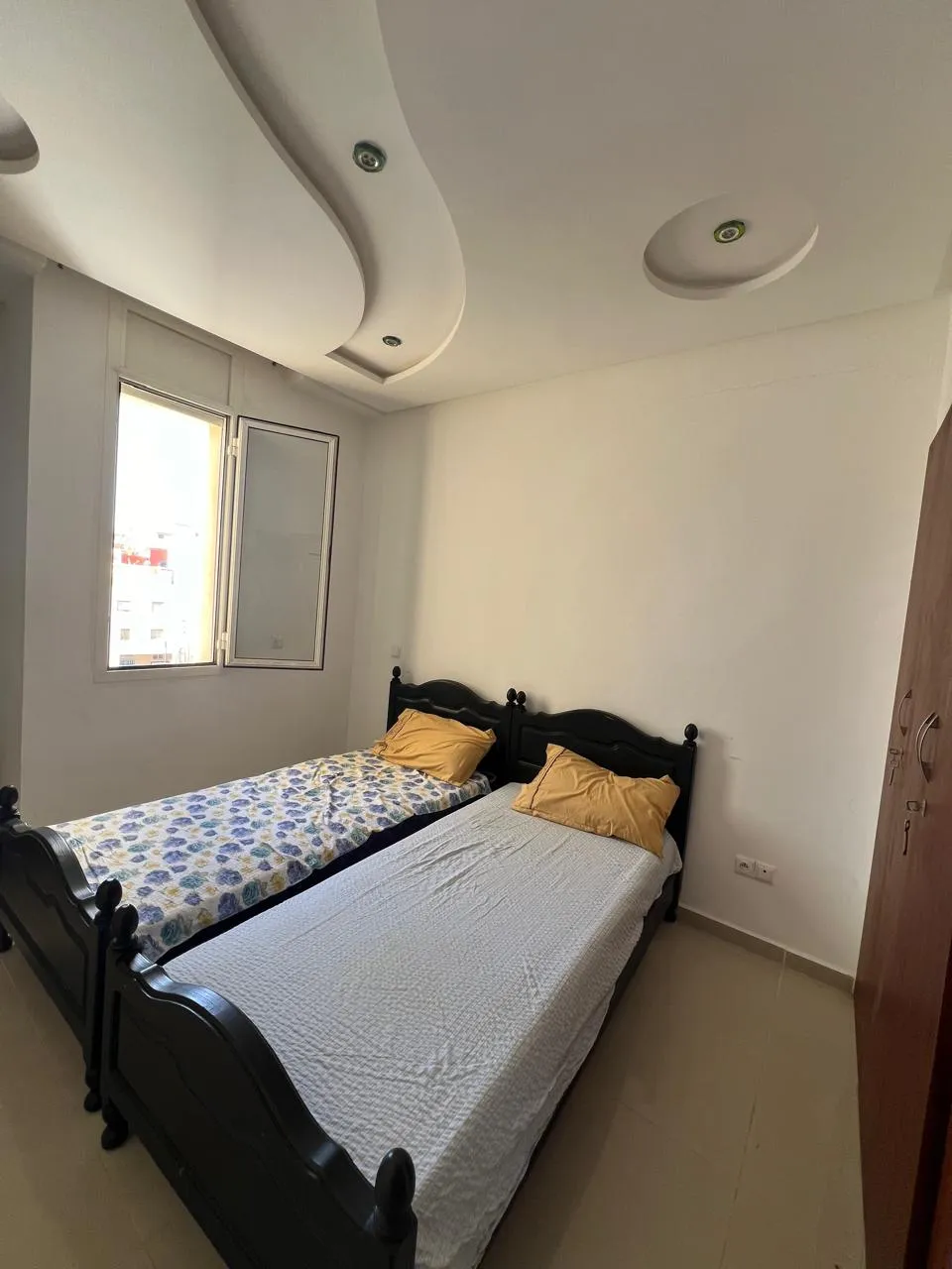 Appartement à vendre au 3ᵉ étage, composé de 2 chambres et d’un salon, titré. Appartement à vendre au 3ᵉ étage, composé de 2 chambres et d’un salon, titré.