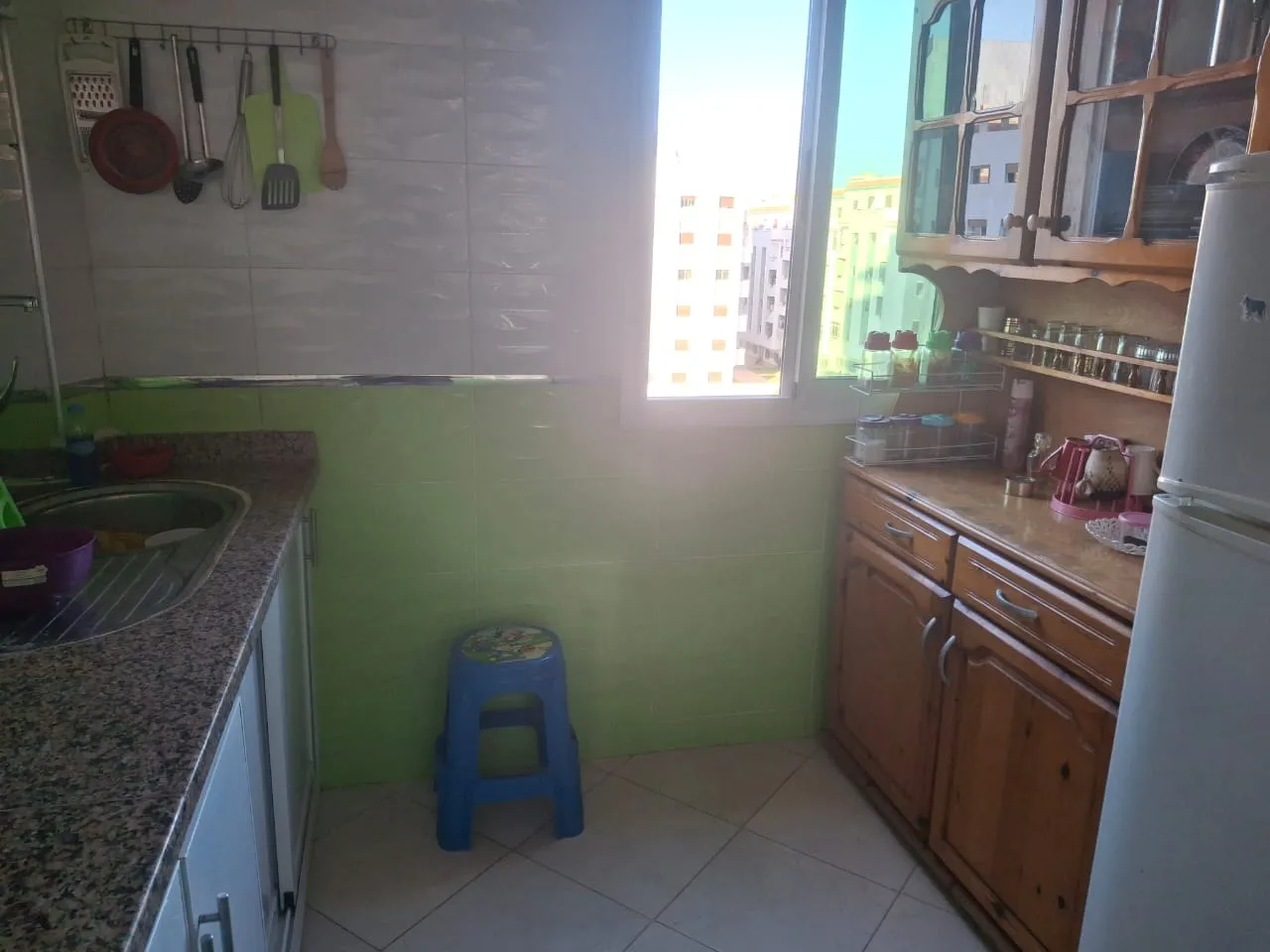 Appartement à vendre à Oued El Lou, 85 m², deux façades, situé au 3ᵉ étage. Appartement à vendre à Oued El Lou, 85 m², deux façades, situé au 3ᵉ étage.