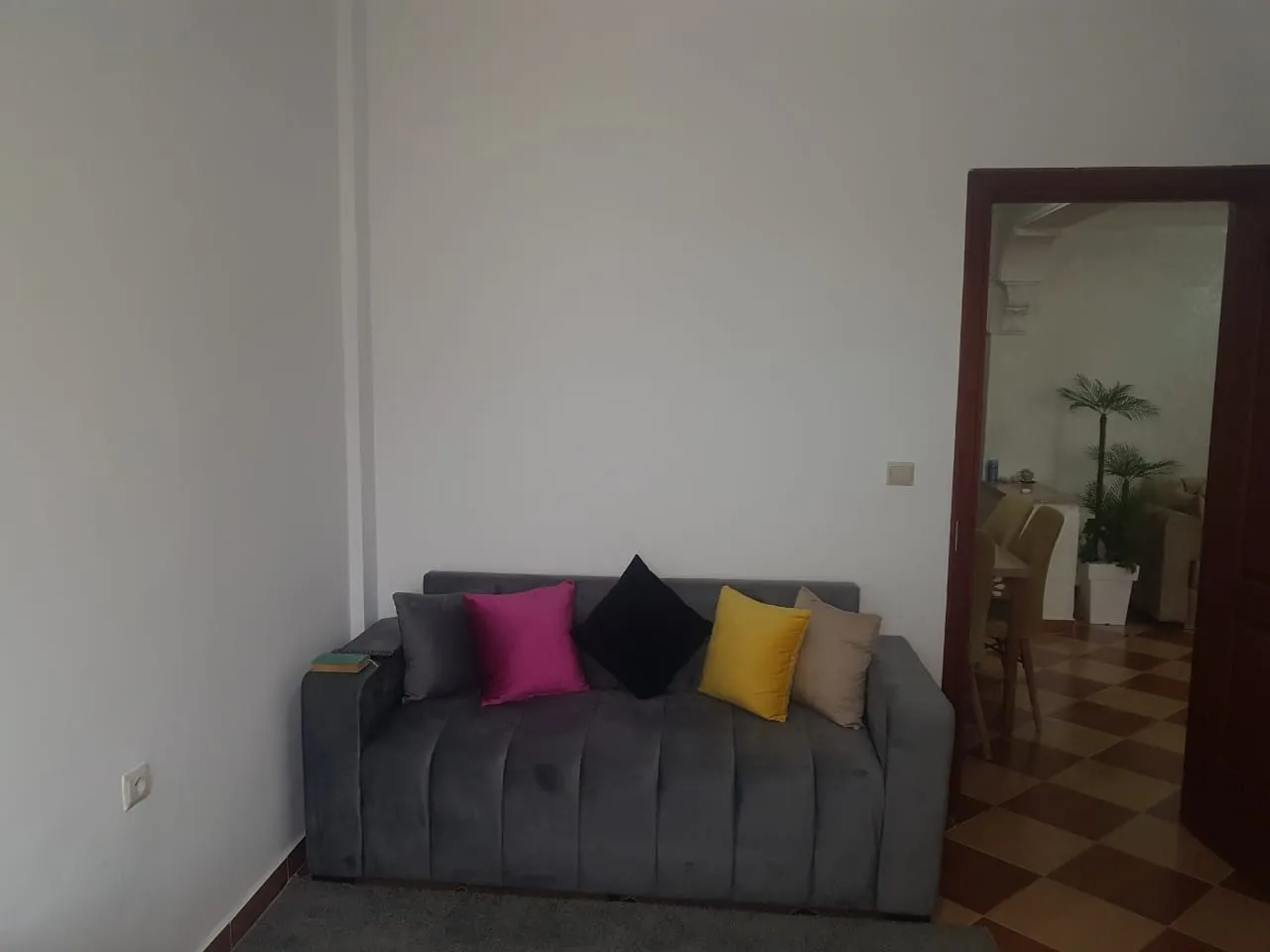 Charmant Appartement Meublé à Oued Laou Proche Mer et Commodités Charmant Appartement Meublé à Oued Laou Proche Mer et Commodités