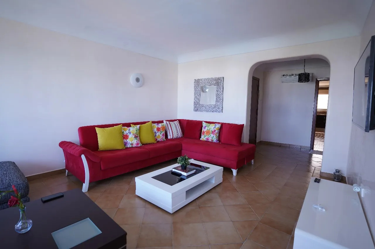 Appartement à Louer Résidence à kabila vista avec Piscine, Parking — 3 Chambres + Salon Climatisé Appartement à Louer Résidence à kabila vista avec Piscine, Parking — 3 Chambres + Salon Climatisé